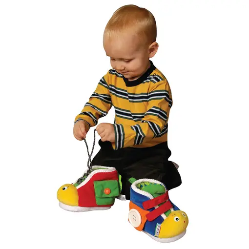Didaktička igračka “Cipelice za učenje“, 12mj.+