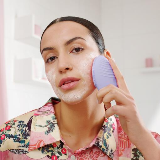 LUNA 3 sonični uređaj za čišćenje lica za osjetljivu kožu
